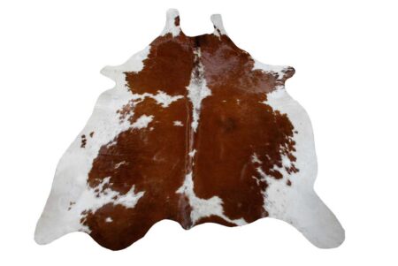 c105 Black and White Cowhide Rug