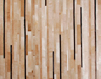 Alfombra de cuero de vaca patchwork beige oscuro con diseño de cuadrados de 8 pulgadas