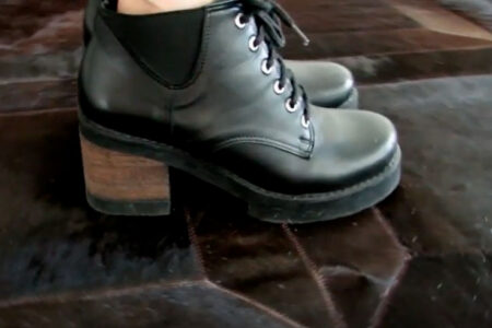 Chocolate brown patchwork cowhide rug Shine Rugs - Alfombras de cuero de vaca a medida en Youtube