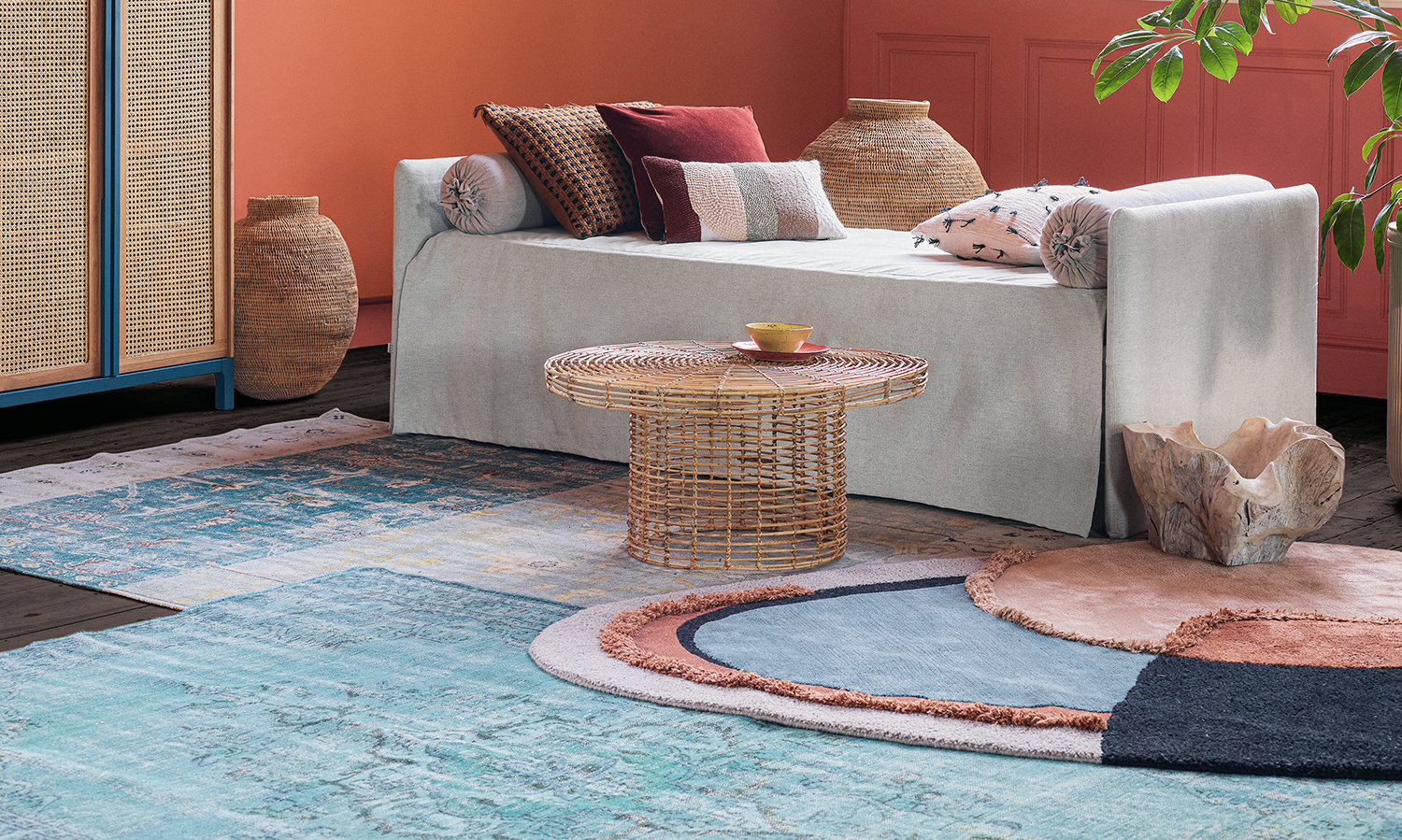 Awesome Tips Layer Rugs, Cowhide Rugs and More Shine Rugs